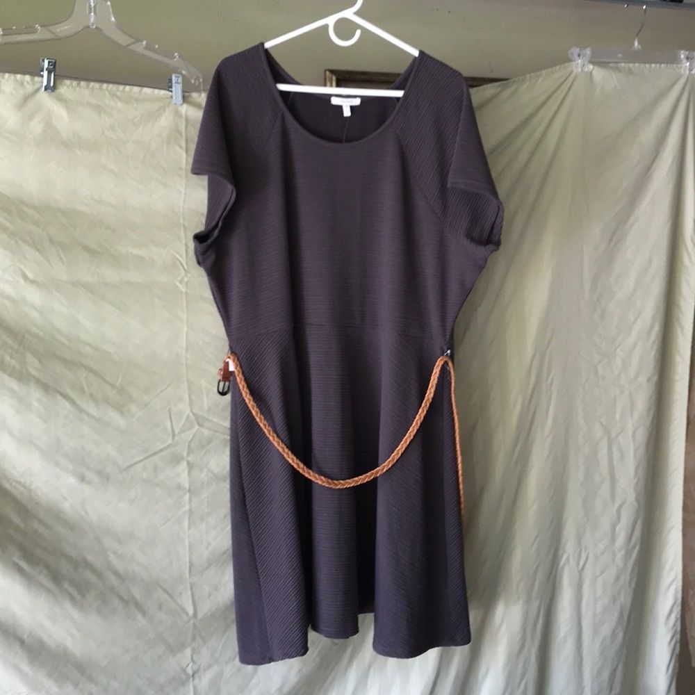 Dress with belt